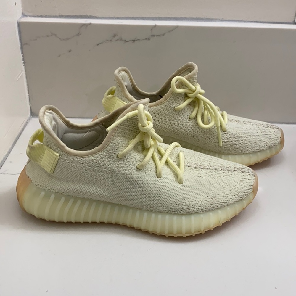 Yeezy Boost 350 V2